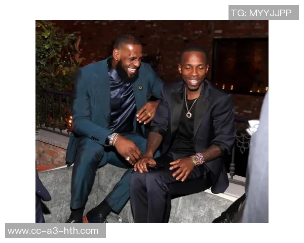 小莫呼吁保罗与詹姆斯共赴海外组队应对离谱遭遇